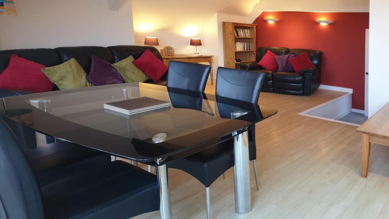 Stunning Central Exeter Apartment With Balcony And Fantastic View المظهر الخارجي الصورة